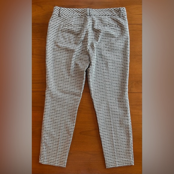 Express Size 8 Black and White Editor Pants - Picture 2 of 5